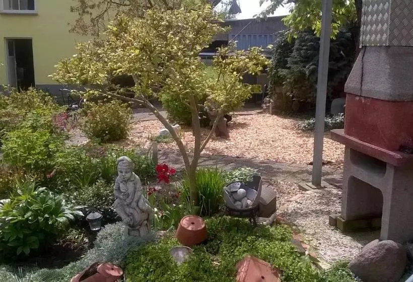 Pension Elisabeth Am Elberadweg