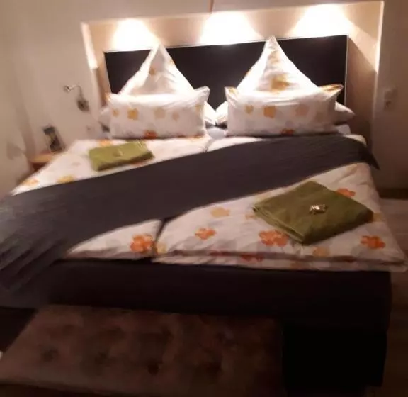 Pension Elisabeth Am Elberadweg