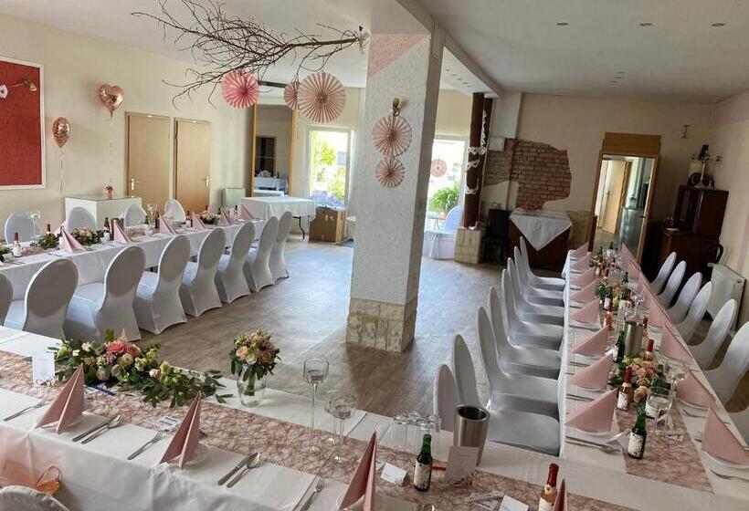 Pension Elisabeth Am Elberadweg