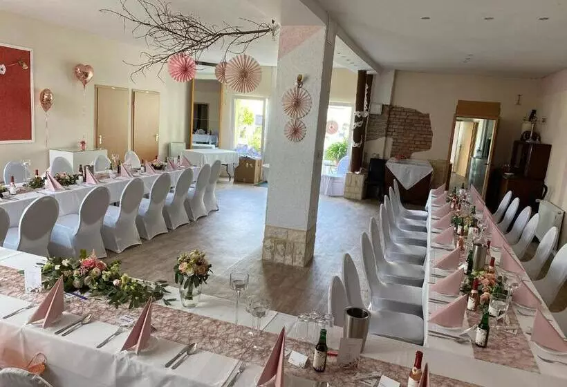 Pension Elisabeth Am Elberadweg