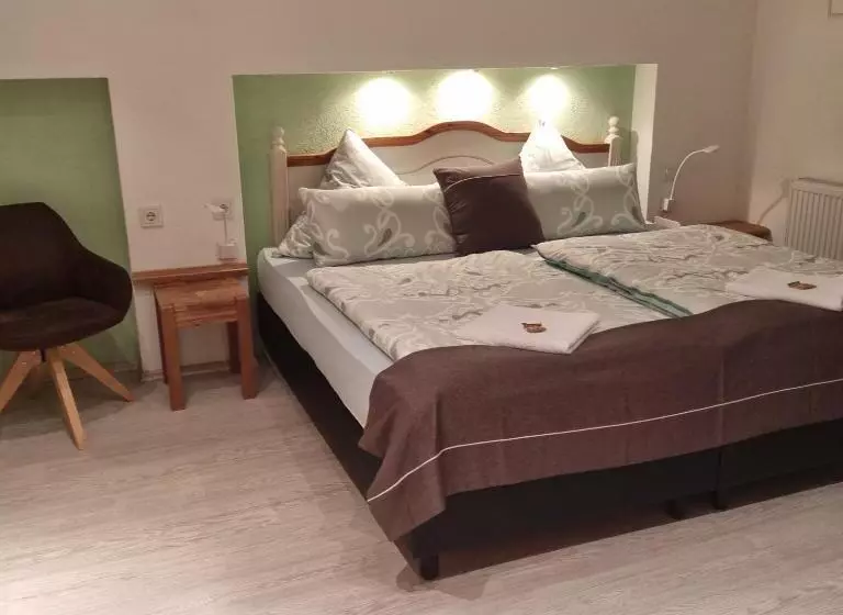 Pension Elisabeth Am Elberadweg