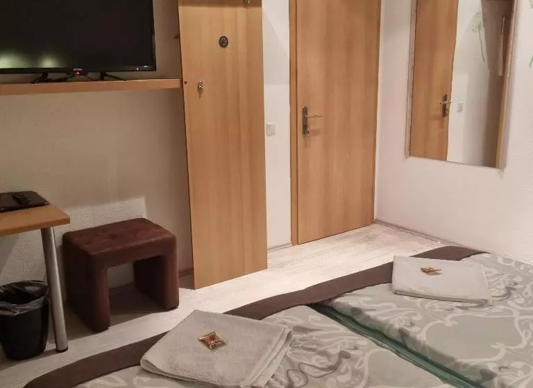 Pension Elisabeth Am Elberadweg