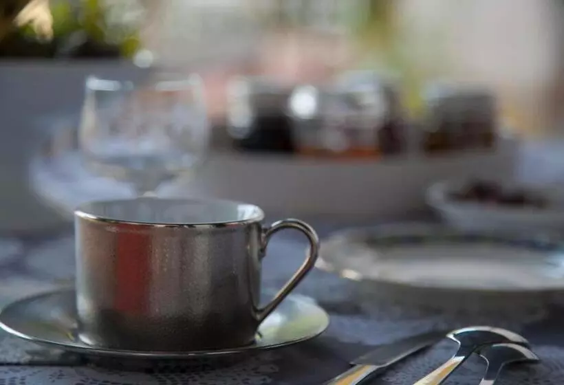 Aamiaismajoitus (B&B) L Ancre Vive