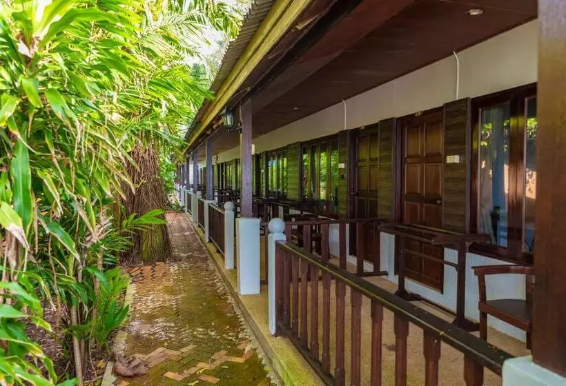 Hotelli Satva Samui Yoga And Wellness Resort