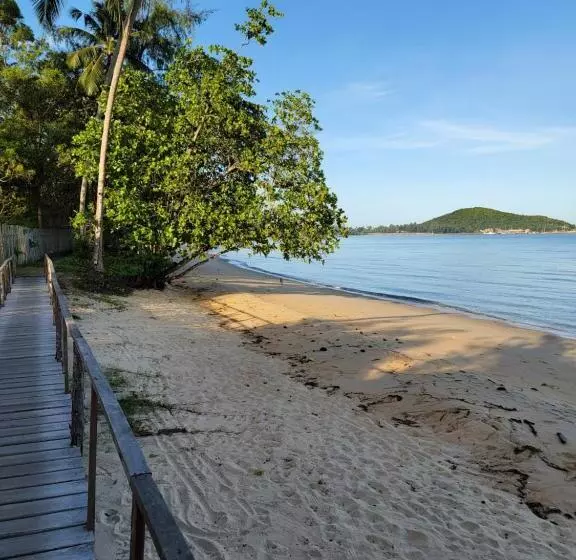 Hotelli Satva Samui Yoga And Wellness Resort