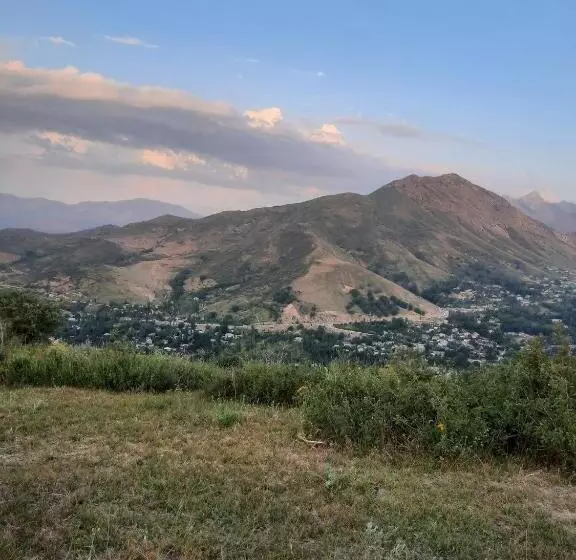 Majatalo зона отдых Apachi в горах чимган