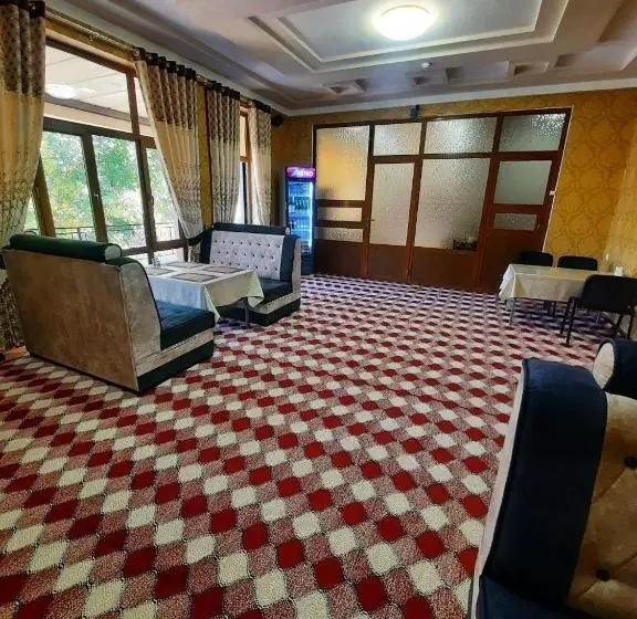 Majatalo зона отдых Apachi в горах чимган