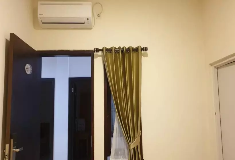 Pension Kost Kartini Syariah 1