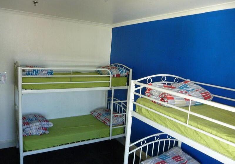 Adelaide Travellers Inn Backpackers Hostel