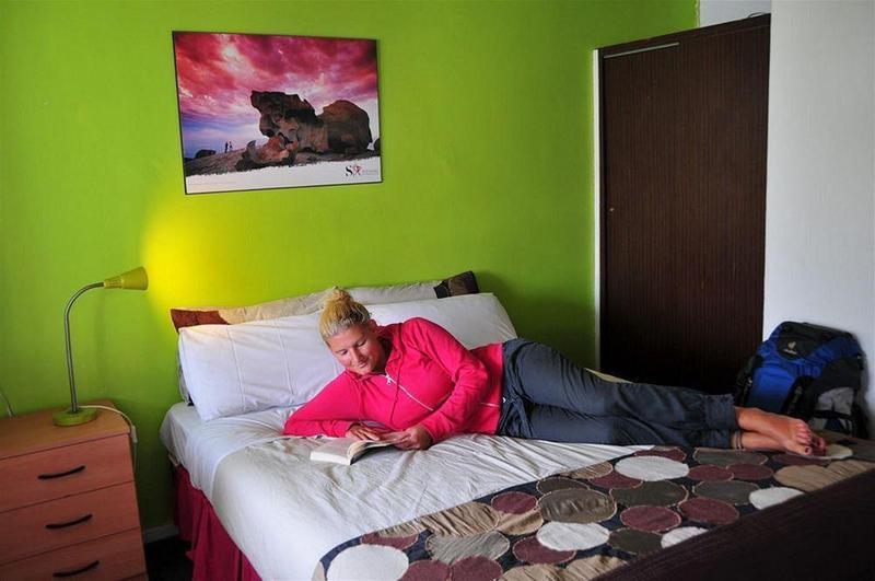 Adelaide Travellers Inn Backpackers Hostel