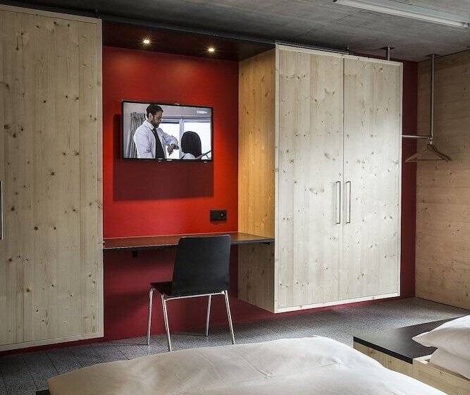 All In One Hotel   Inn Lodge / Swiss Lodge