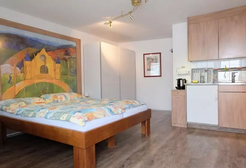 Artist Apartments & Hotel Garni