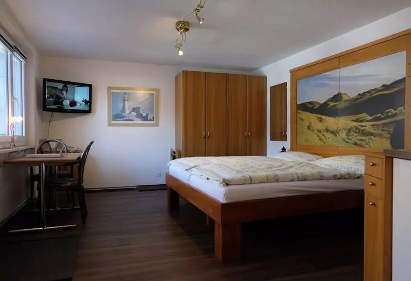 Artist Apartments & Hotel Garni