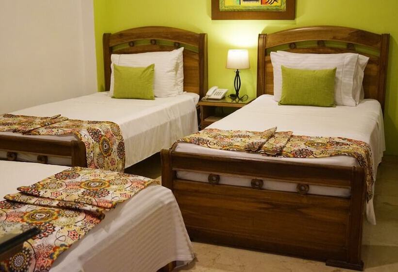 هتل Ayenda 1416 Castellana Real