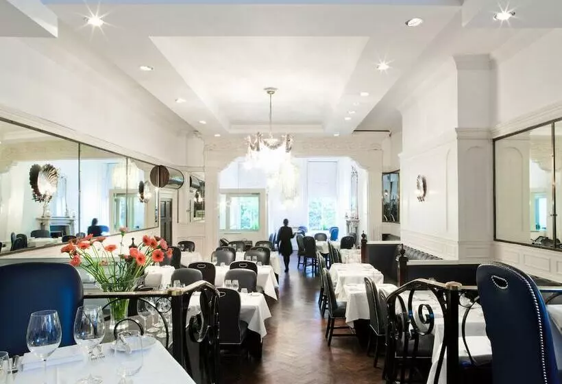 בית מלון כפרי Townhouse On The Green