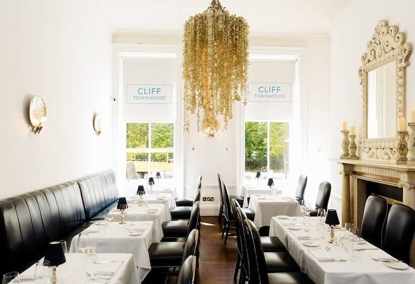 هتل Townhouse On The Green