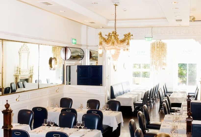 هتل Townhouse On The Green