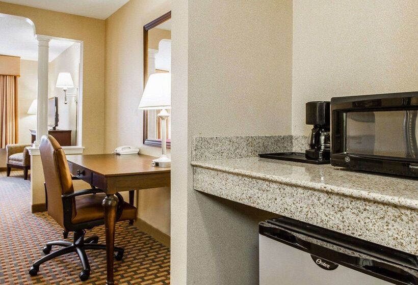 فندق Comfort Inn & Suites Scarborough Portland