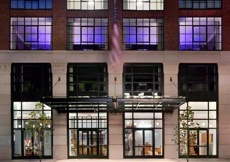 هتل Crosby Street