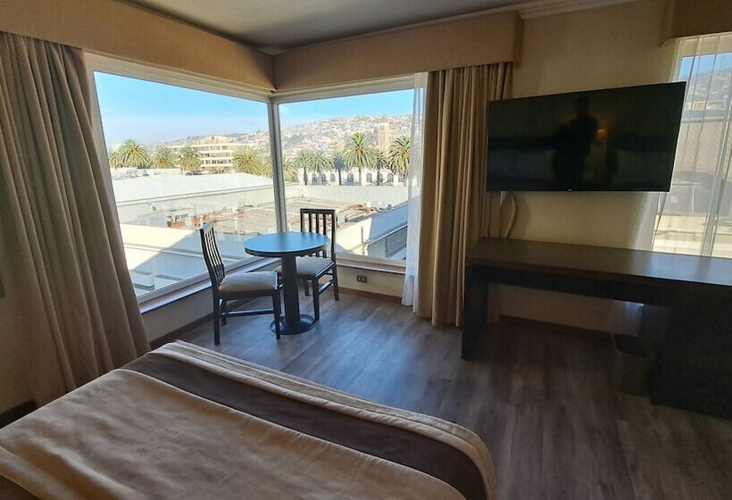 Отель Diego De Almagro Valparaiso