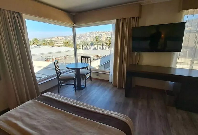 Отель Diego De Almagro Valparaiso