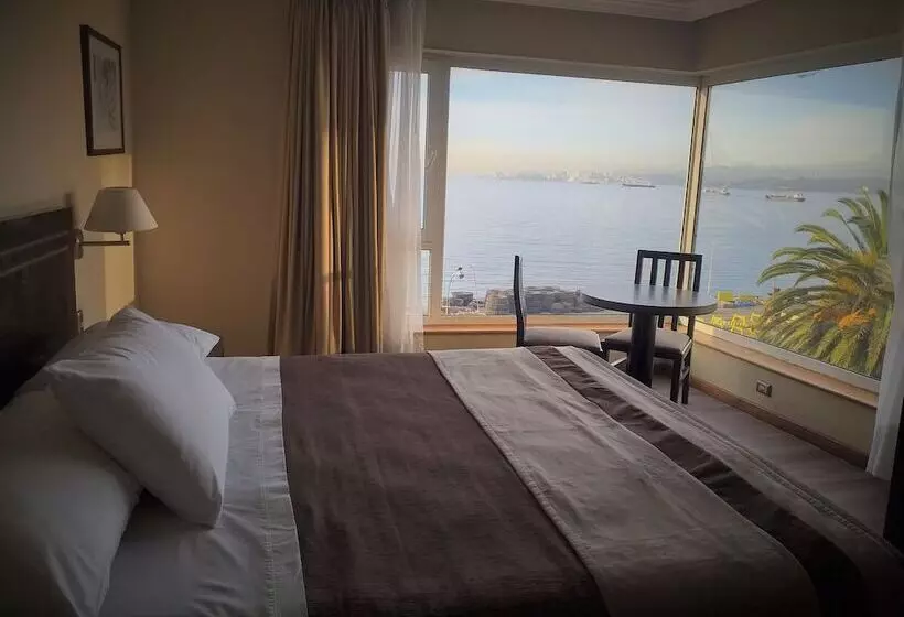 Отель Diego De Almagro Valparaiso