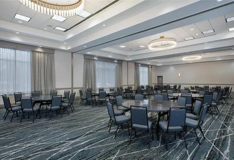 ホテル Embassy Suites By Hilton Nashville South Cool Springs