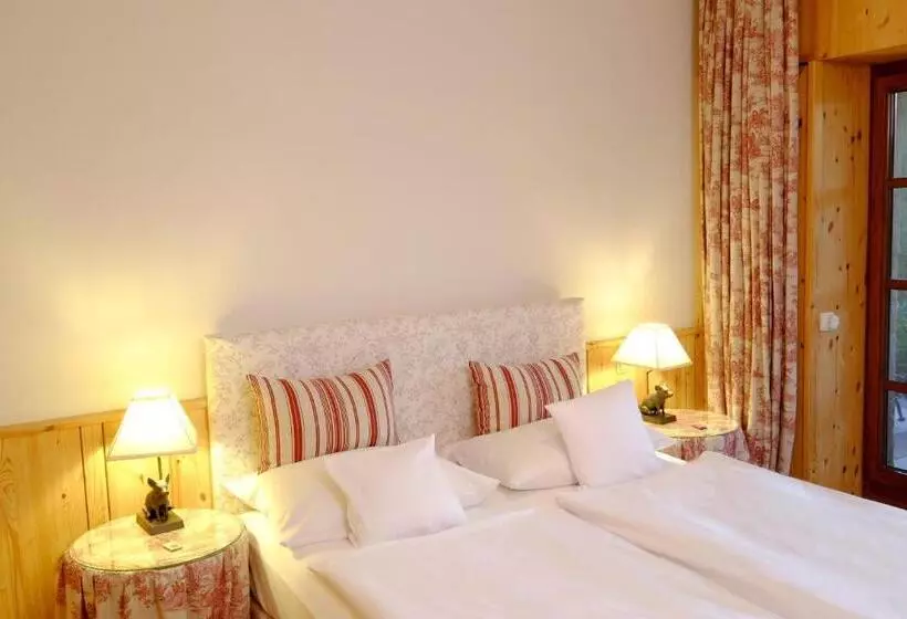 Hotelli Gut Klostermuhle Natur Resort & Medical Spa