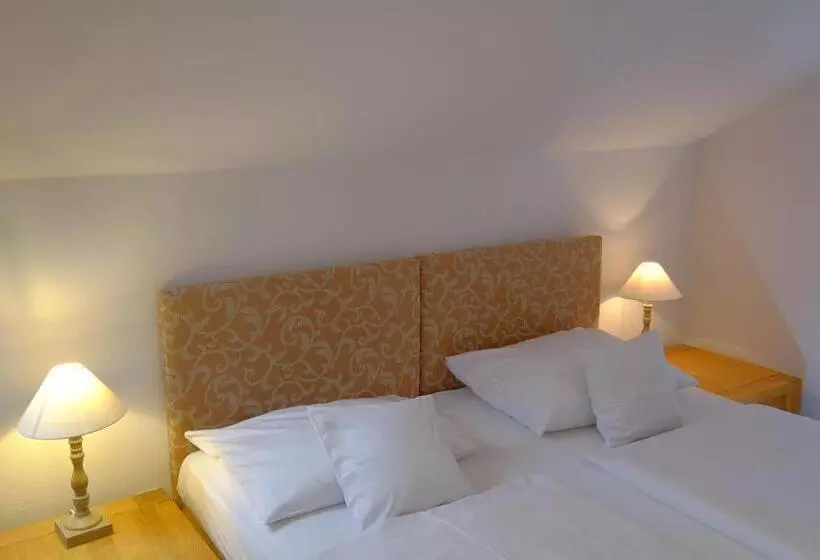 Hotelli Gut Klostermuhle Natur Resort & Medical Spa