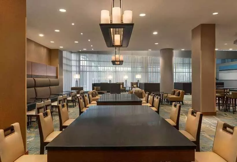 هتل Hilton Baltimore Bwi Airport