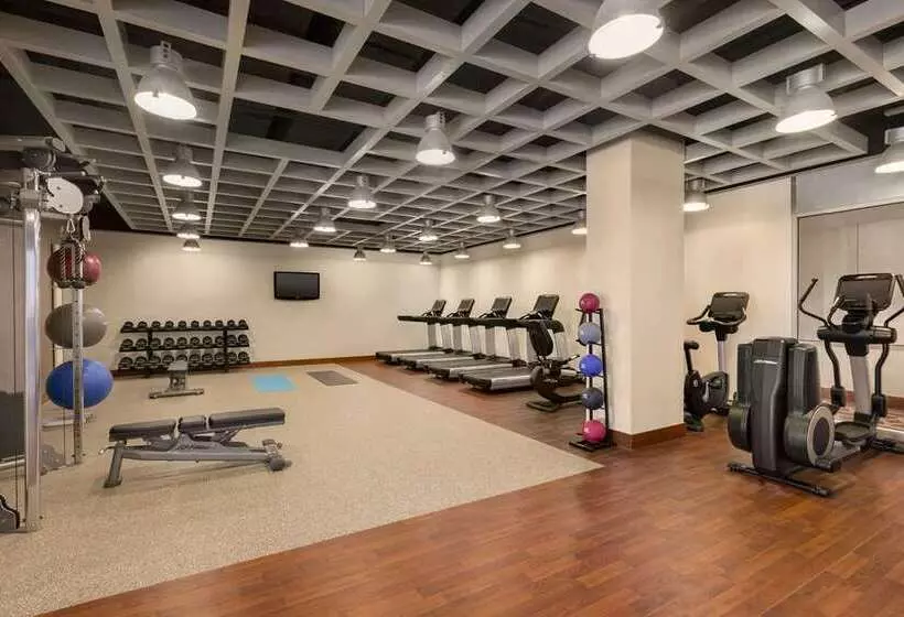 هتل Hilton Baltimore Bwi Airport