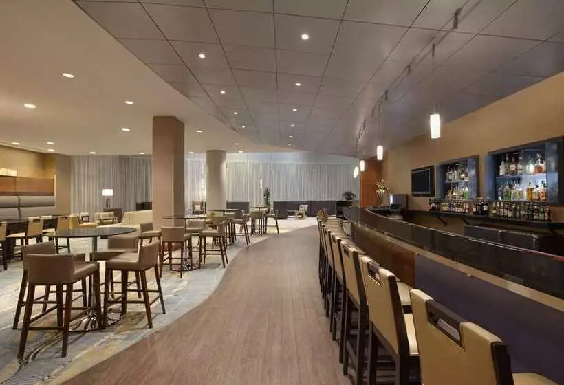 هتل Hilton Baltimore Bwi Airport
