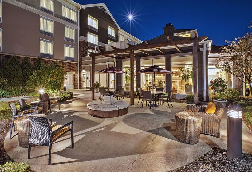 فندق Hilton Garden Inn Akron Canton Airport