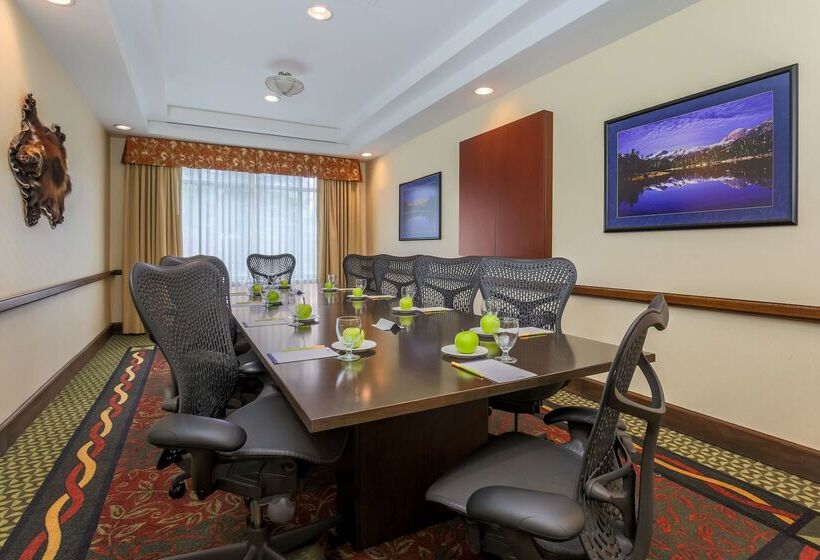 ホテル Hilton Garden Inn Anchorage