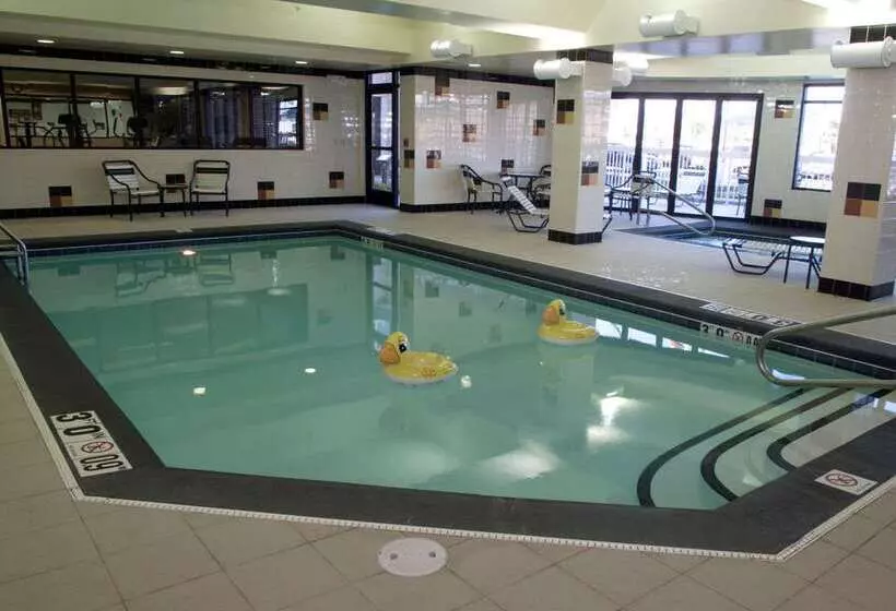 호텔 Hilton Garden Inn Anchorage