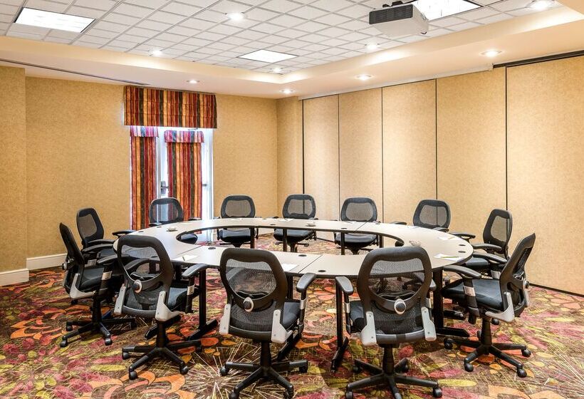 فندق Hilton Garden Inn Florence