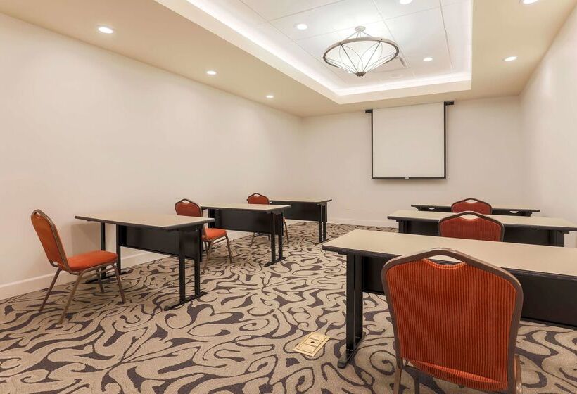 فندق Hilton Garden Inn Reno