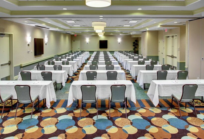 בית מלון כפרי Hilton Garden Inn Richmond Airport