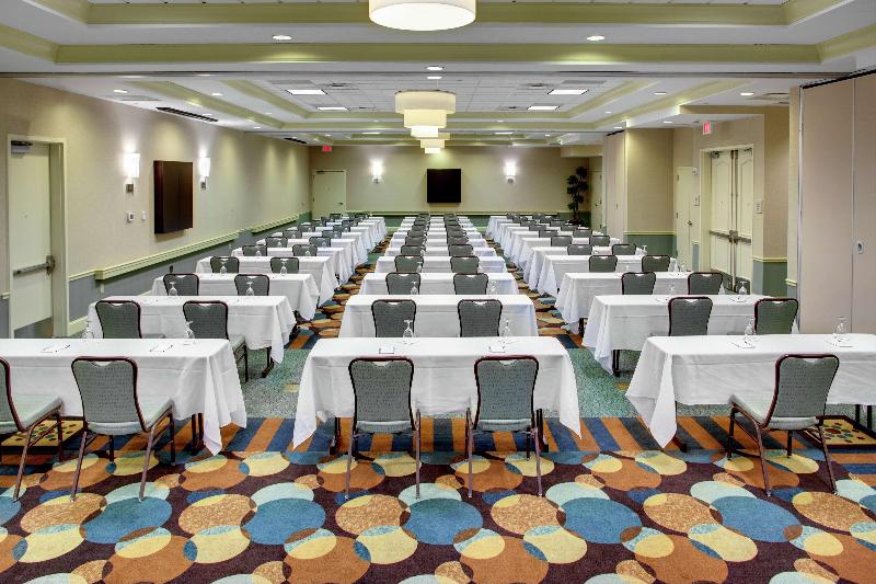 בית מלון כפרי Hilton Garden Inn Richmond Airport