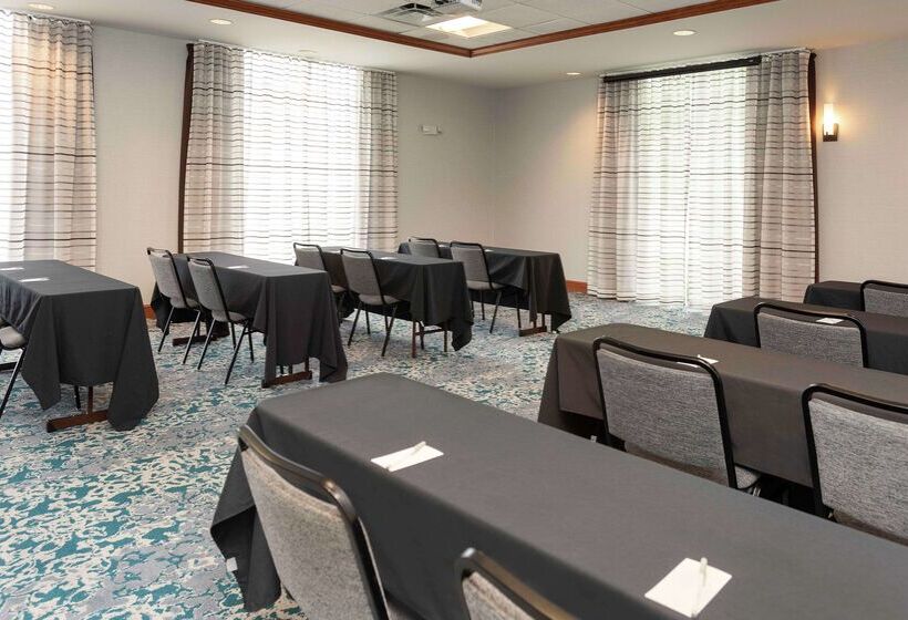 בית מלון כפרי Hilton Garden Inn Schaumburg