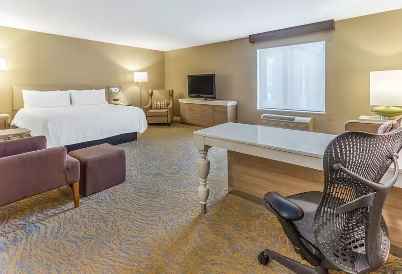 ホテル Hilton Garden Inn St Charles