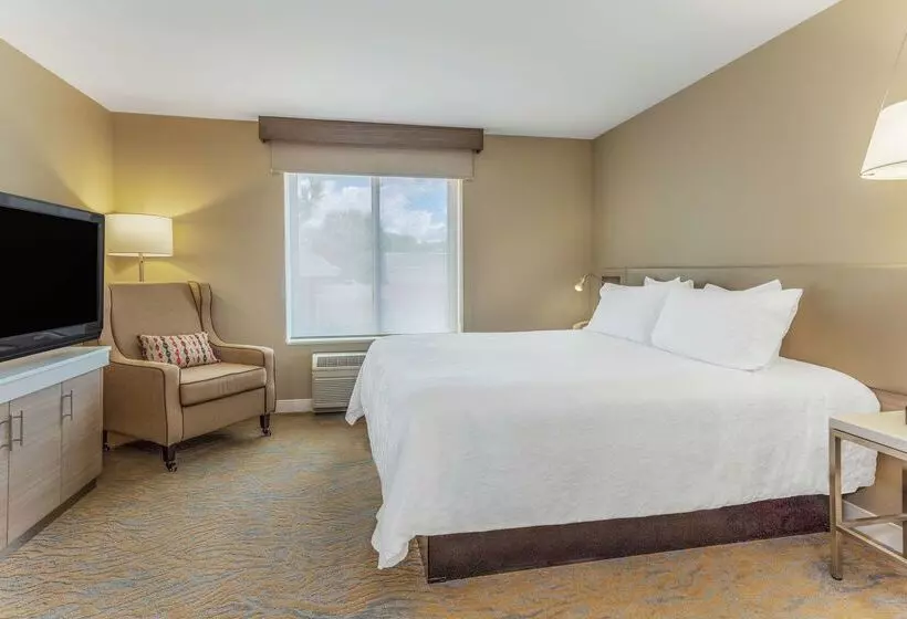 ホテル Hilton Garden Inn St Charles