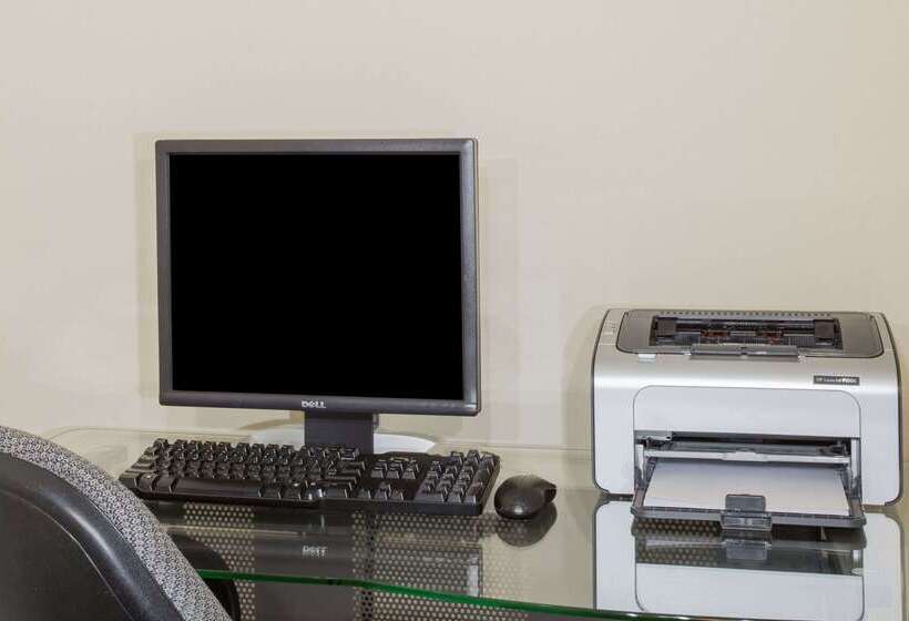 فندق Howard Johnson By Wyndham Houma