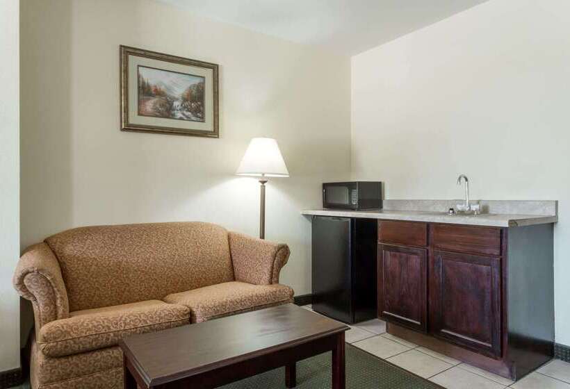 فندق Howard Johnson By Wyndham Houma