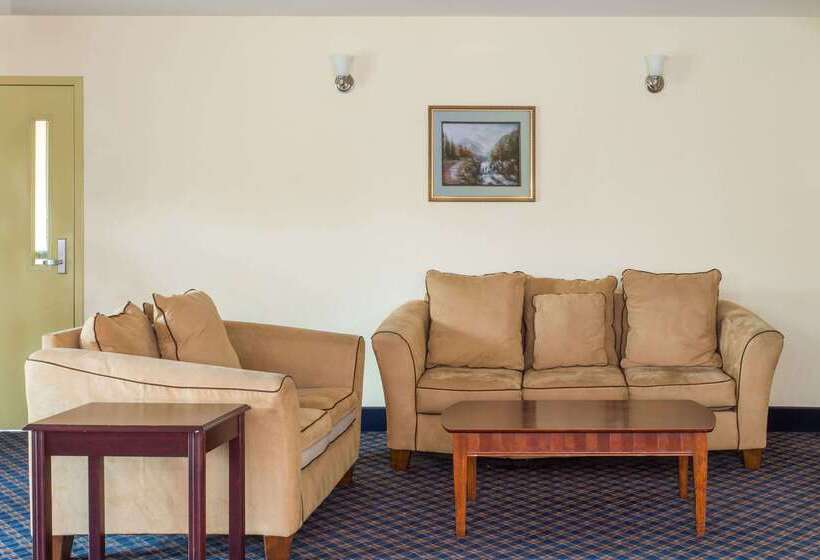 فندق Howard Johnson By Wyndham Houma