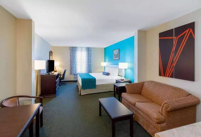 هتل Howard Johnson By Wyndham Houma