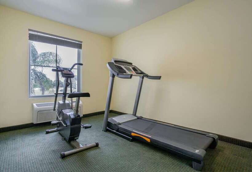 فندق Howard Johnson By Wyndham Houma