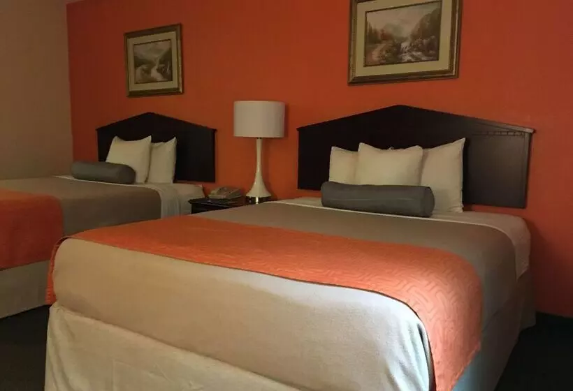 هتل Howard Johnson By Wyndham Houma