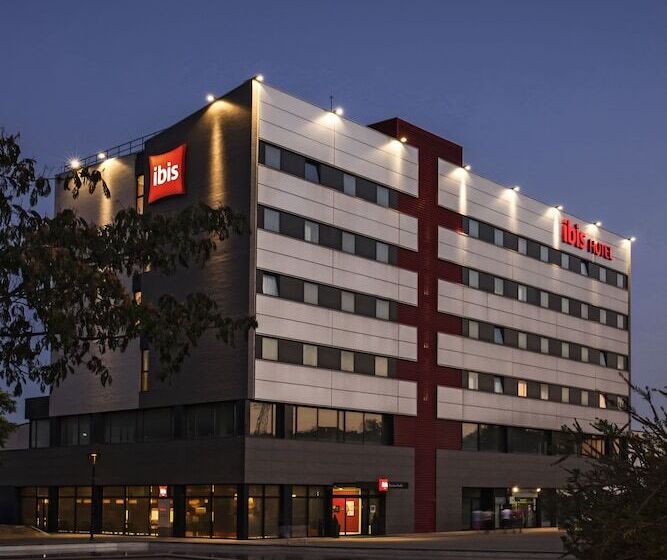 酒店 Ibis Ripollet
