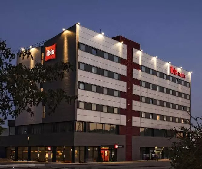 בית מלון כפרי Ibis Ripollet